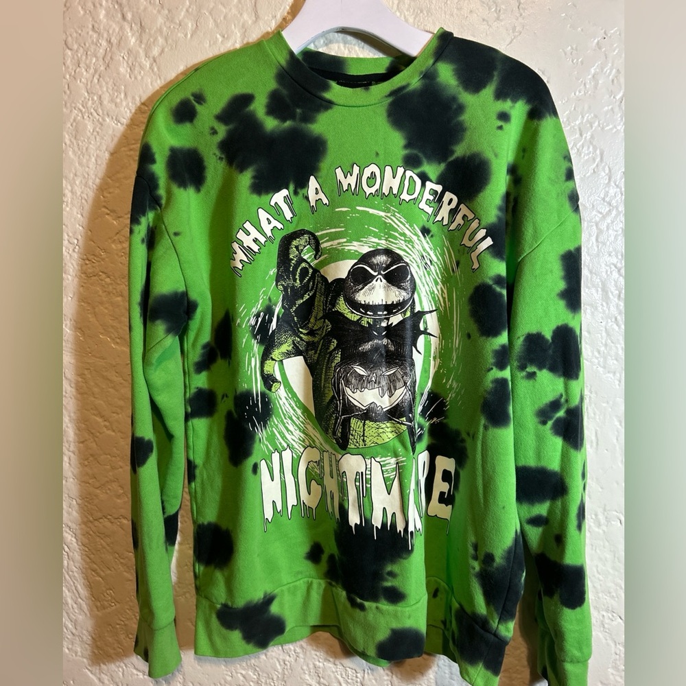 Men’s Hot topic Nightmare Before Christmas crewneck‎ Sweatshirt size small